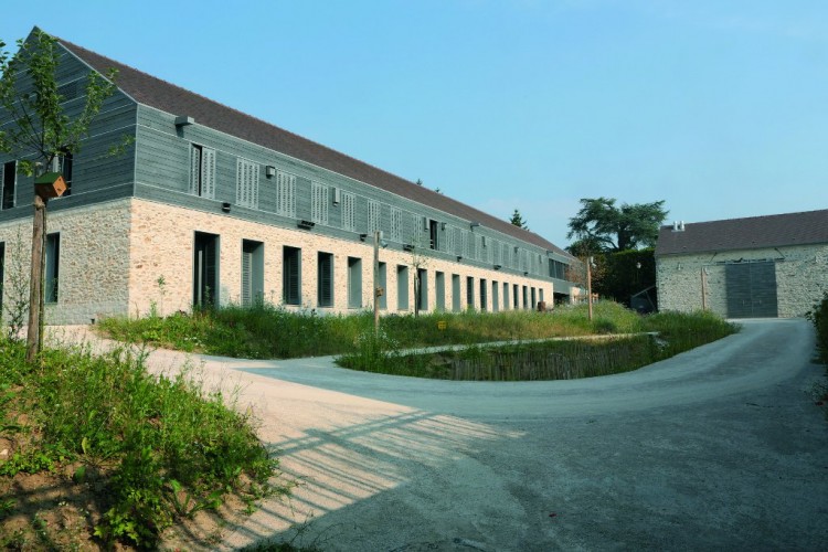Maison du Parc à Milly-la-Forêt – Lauréat 2015 Catégorie bâti contemporain. Architecte : Joly&Loiret
