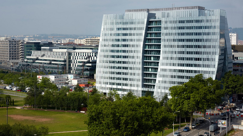 SKY 56, tour de services à Lyon, par Chaix & Morel et AFAA