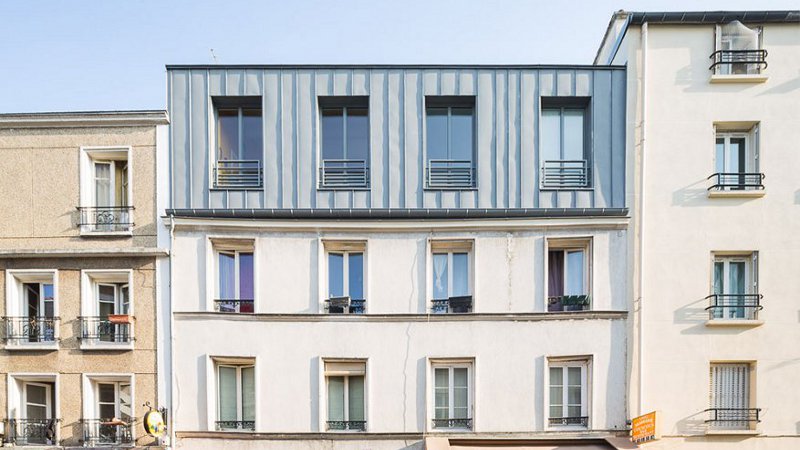 L’envers du décor d’un toit parisien, par WY-TO