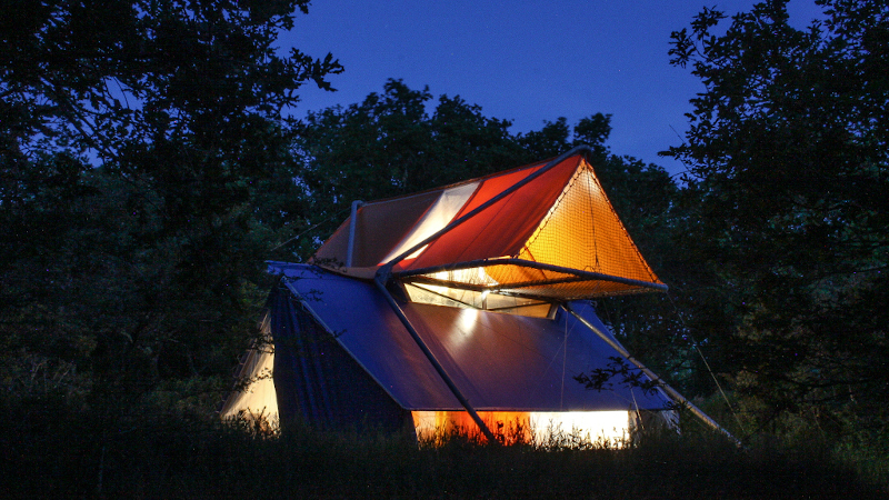 SuperPausée, ou la tente réinventée par vous architecture