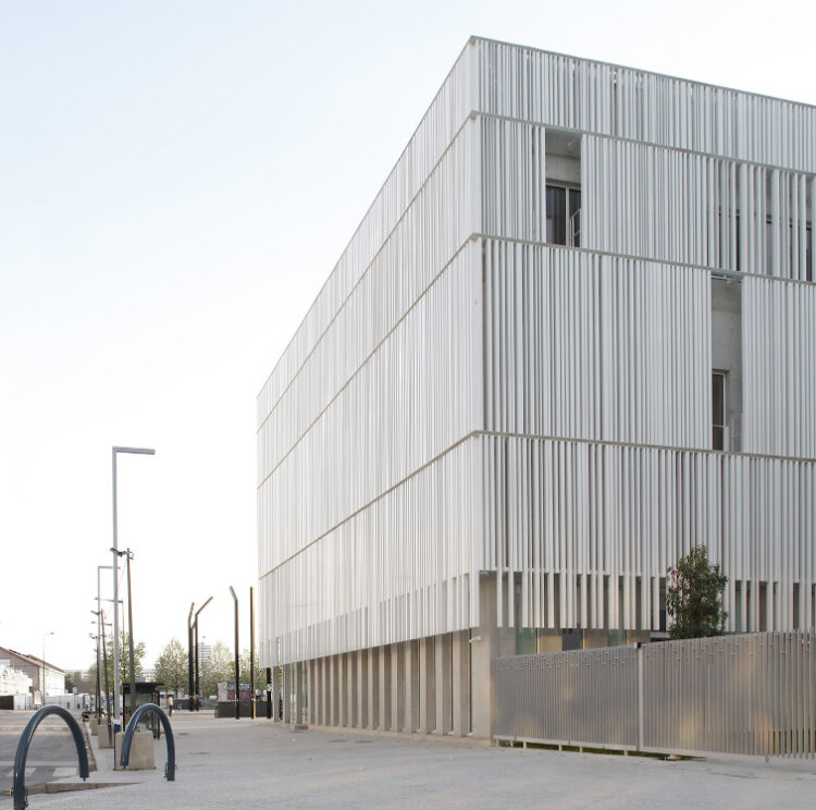 Centre des colloques du Campus Condorcet par K Architectures Centre des colloques du Campus Condorcet par K Architectures