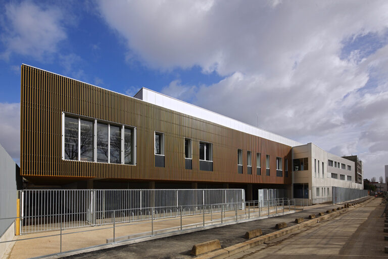 Le Lycée Marcel Cachin Reconstruit à Saint-Ouen Par Valero-Gadan