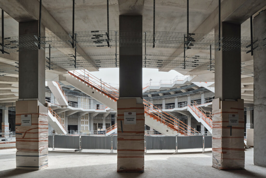 La géante sous terre