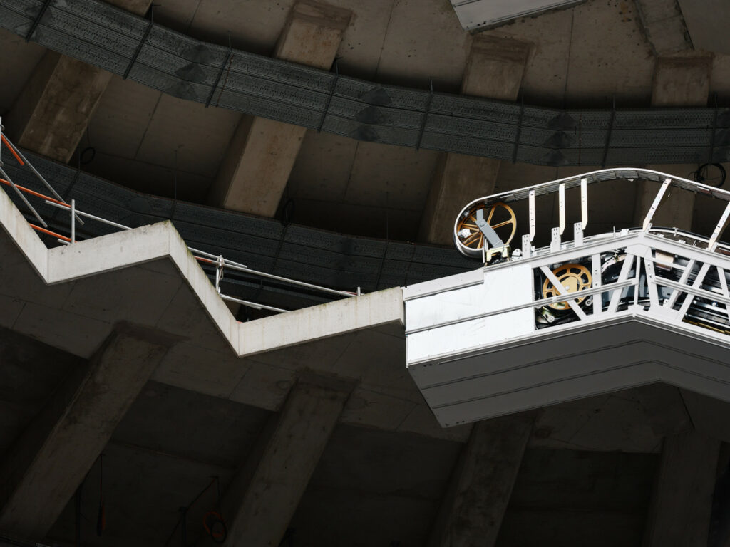 La géante sous terre