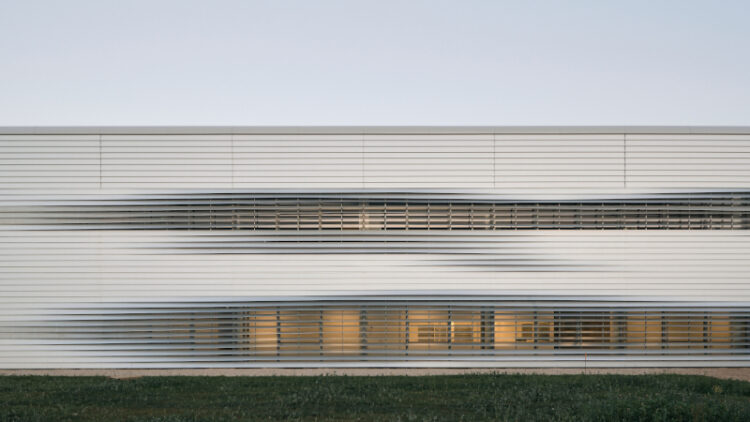 METRA ASSOCIES