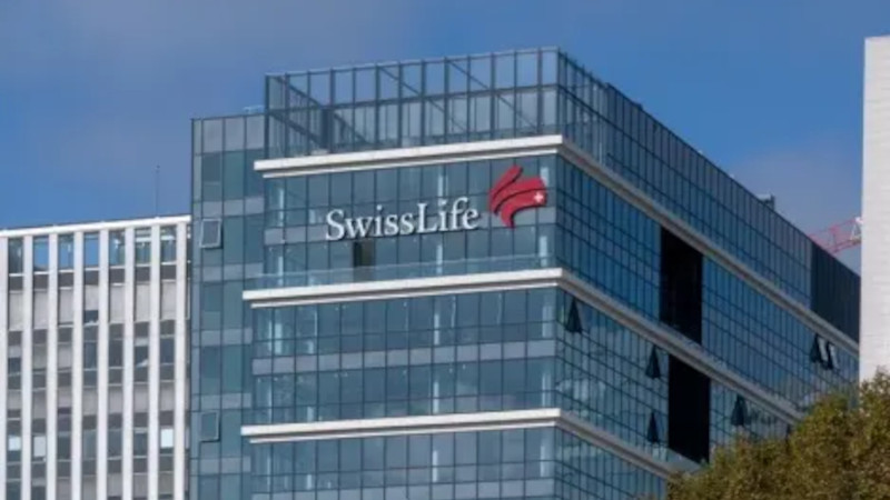 À Puteaux, le Bellini, siège social de Swiss Life, par Franklin Azzi