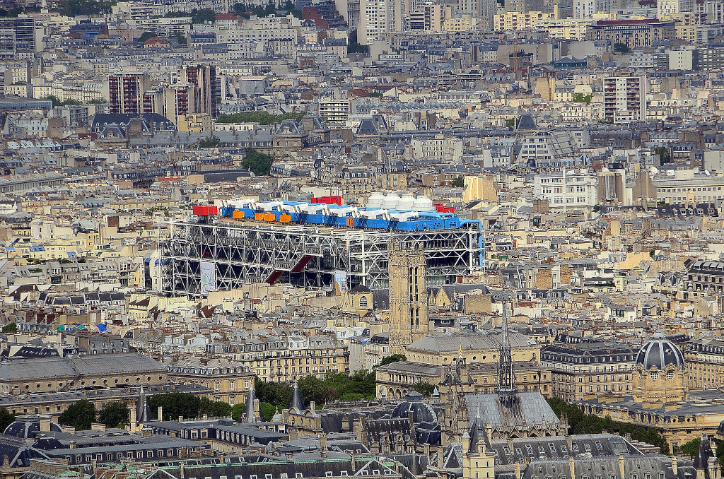 Beaubourg critic Centre Pompidou