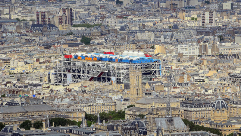 Beaubourg - La façade du Centre Pompidou est un raté architectural