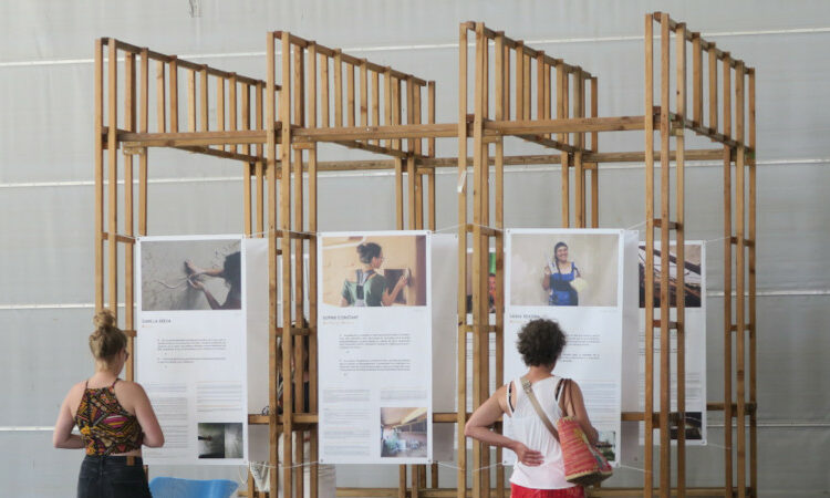 « Terre de Bâtisseuses »