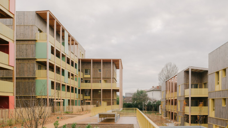 À Trévoux, 84 logements par Tectoniques