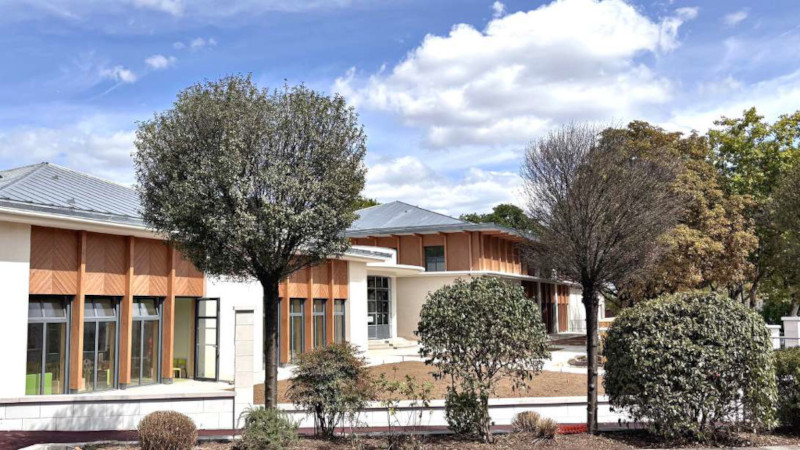 À Clamart, école Colette Huard par Daudré-Vignier Architectes