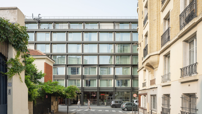 À Paris, Hôtel Lyf et coworking par Hardel Le Bihan Architectes