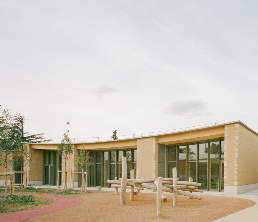 Évry-Courcouronnes, Pôle enfance et sportif