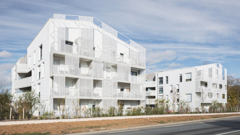 À Voisins-le-Bretonneux, immeuble de 45 logements sociaux signé Margot-Duclos