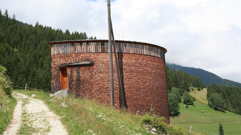 L’échelle modeste ne nous prive pas de mondes étonnants