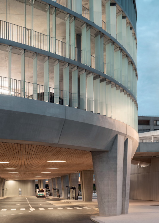 Parc relais et gare bus Cesson Viasilva