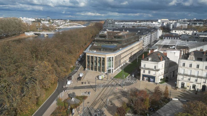 À Angers, de l’usine aux bureaux et 35 logements par Säbh