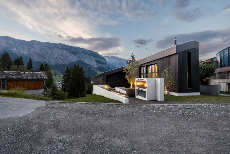 En Suisse, complexe résidentiel Surprada Flims Waldhaus par AW²