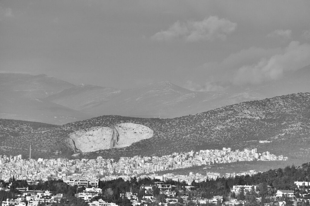 Athènes, ce que la montagne retient