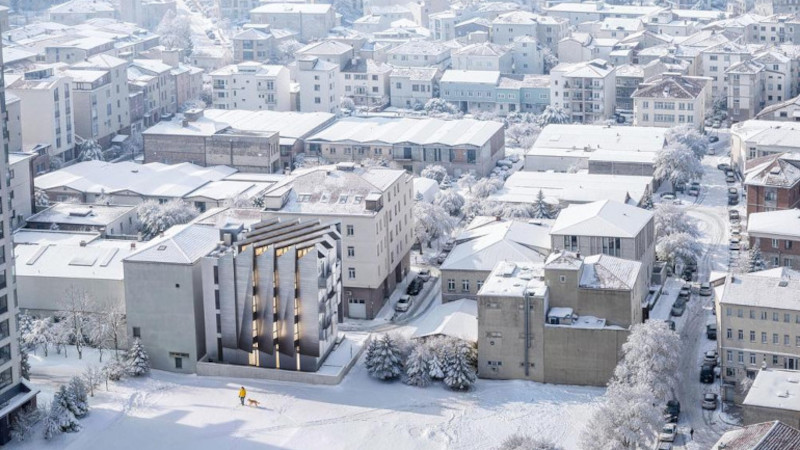 À Istanbul, Sarmaşık 41 – dents de scie et blindage de Faraday – par Aytac Architects