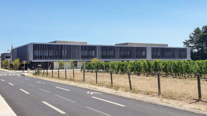 À Lussac, Collège Lucie Aubrac par Valero Gadan