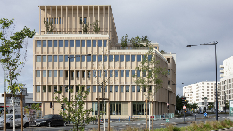 À Bordeaux, Mokuzai, bureaux en structure mixte, par IT’S