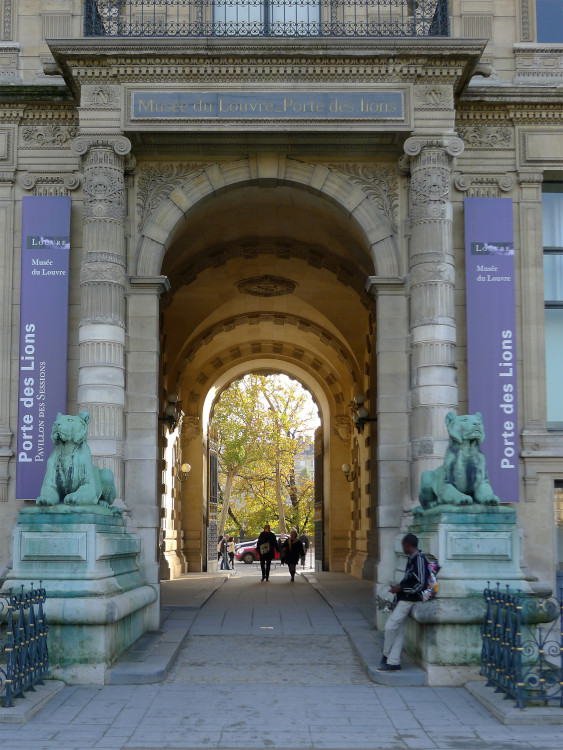 Louvre - Porte des lions