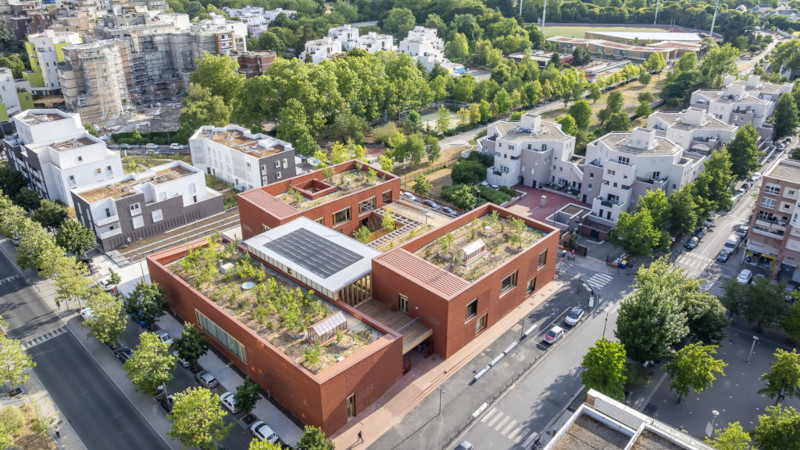 À Évry-Courcouronnes, Maison des Services Publics par HEMAA